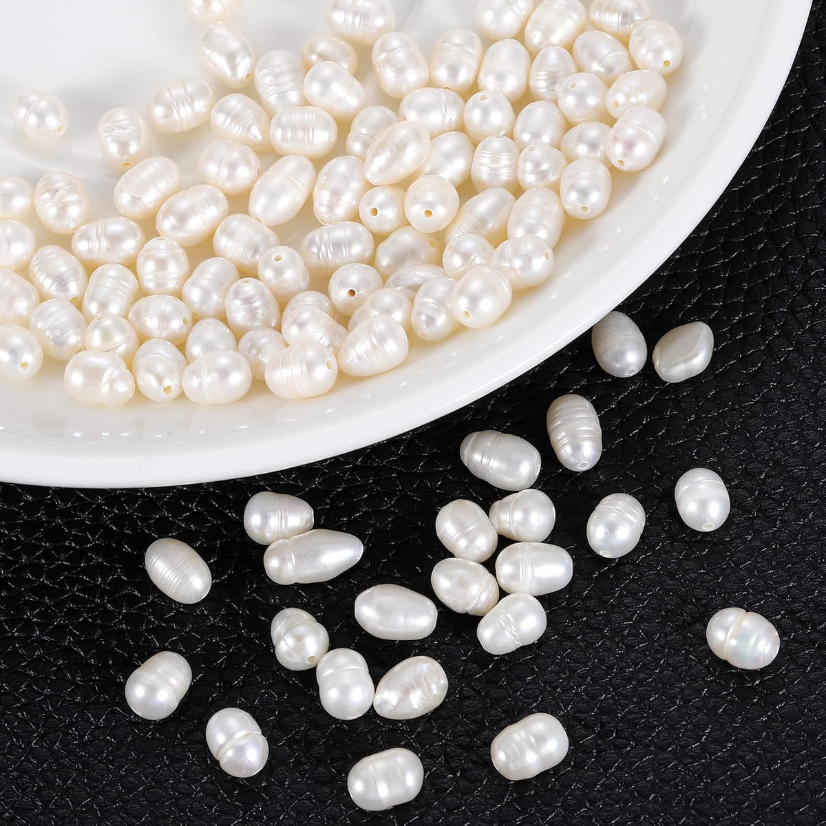 100 Pcs Freshwater Pearl Beads, 5-6mm Oval Rice Shape Loose Gemstone Pearls 0.8mm Hole for Leather Cord Beading Jewelry Making DIY Craft, White
