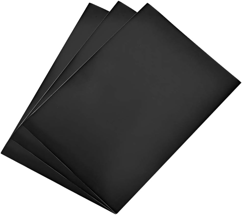 Hojas de imán liso en formato A4, ideales para artesanías o para aplicar elementos adhesivos. Tamaño: 24 milímetros. Cantidad: 3 unidades. Color: negro.
