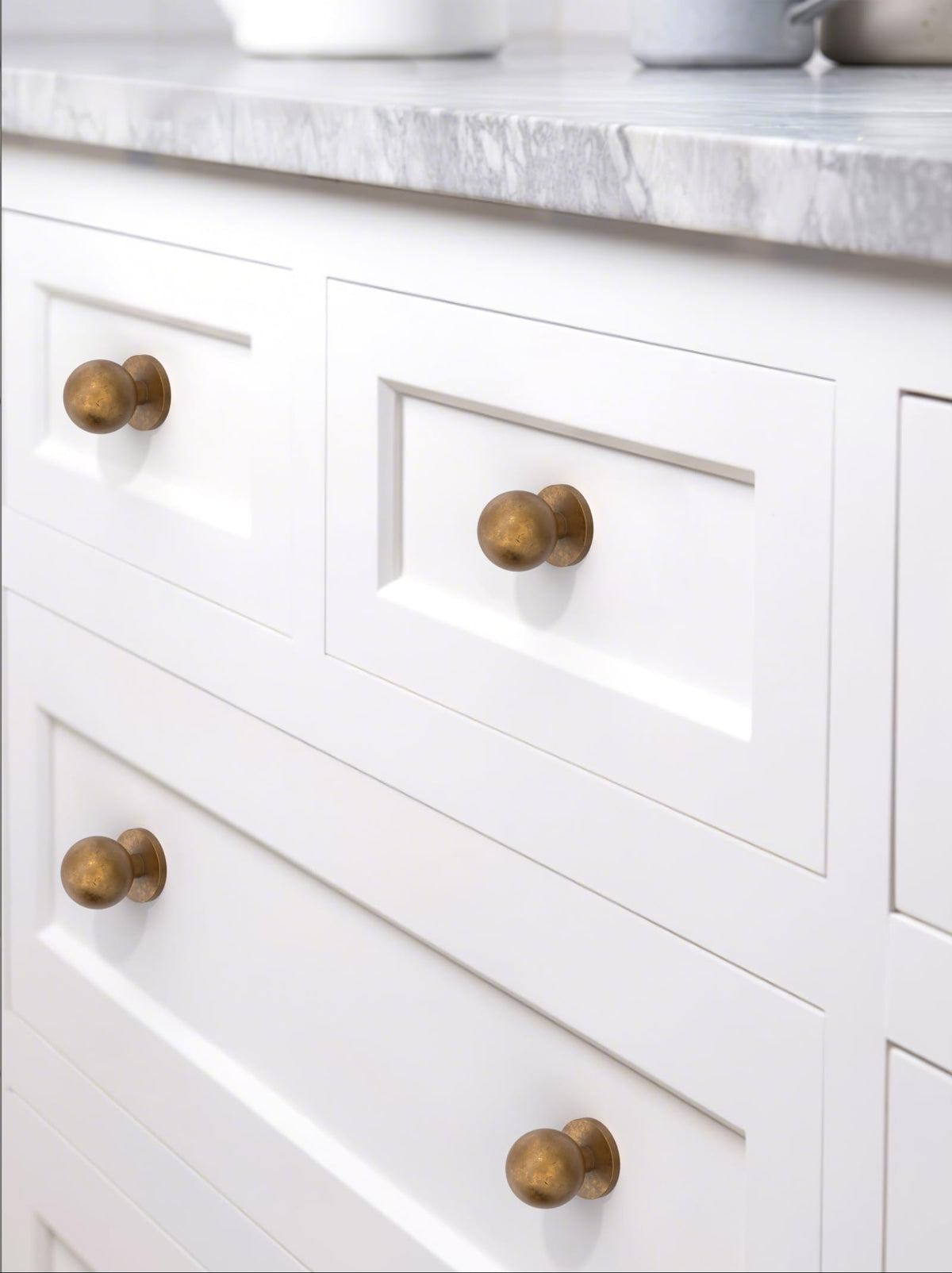 LinkMejor 10 Pack Antique Brass Kitchen Cabinet Knobs 1 Inch(25mm) Cabinet Pulls Drawer Knobs Cabinet Hardware Zinc Knobs for Drawers