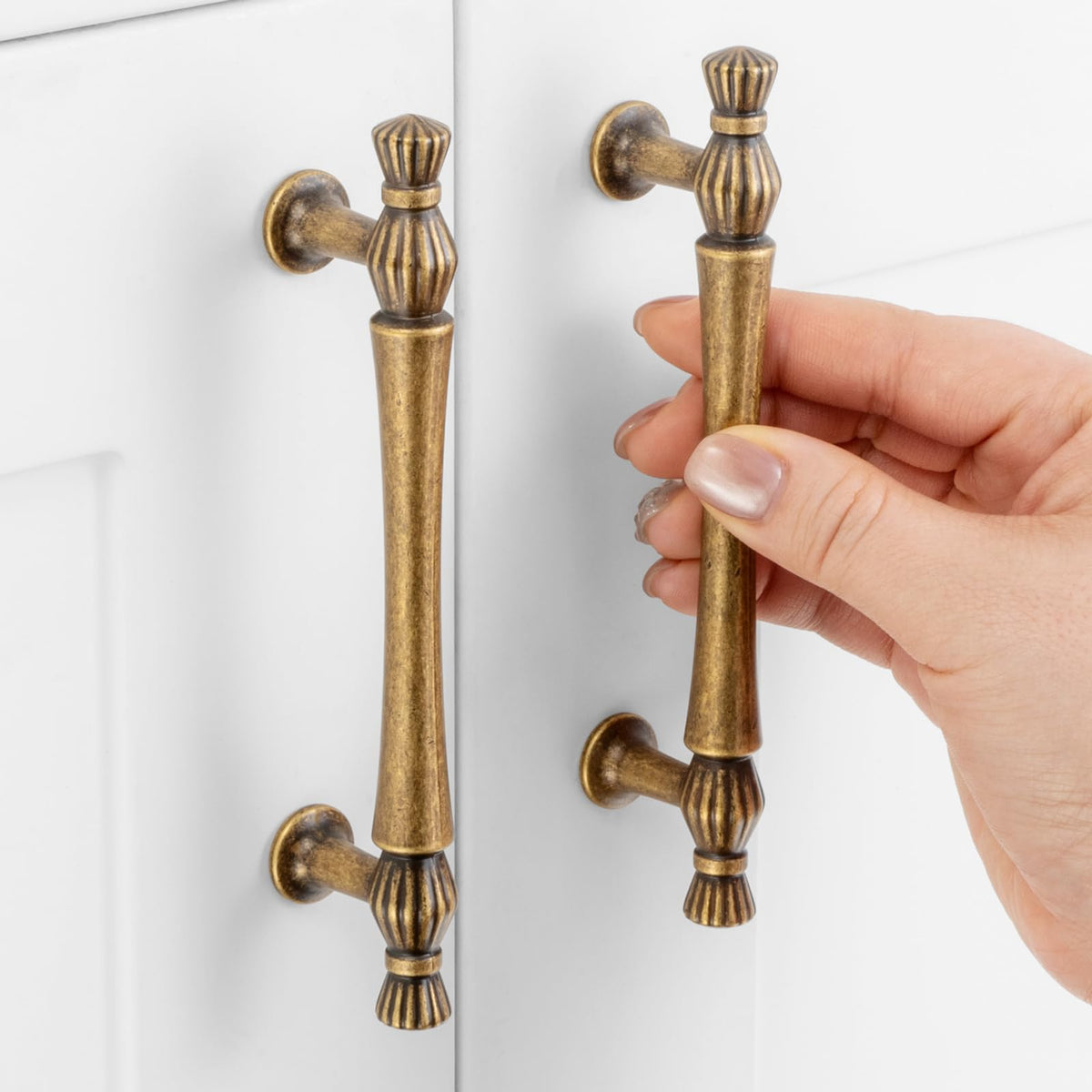 LinkMejor Round Antique Brass Cabinet Knobs 1-1/4 Inch 10 Pack K2408