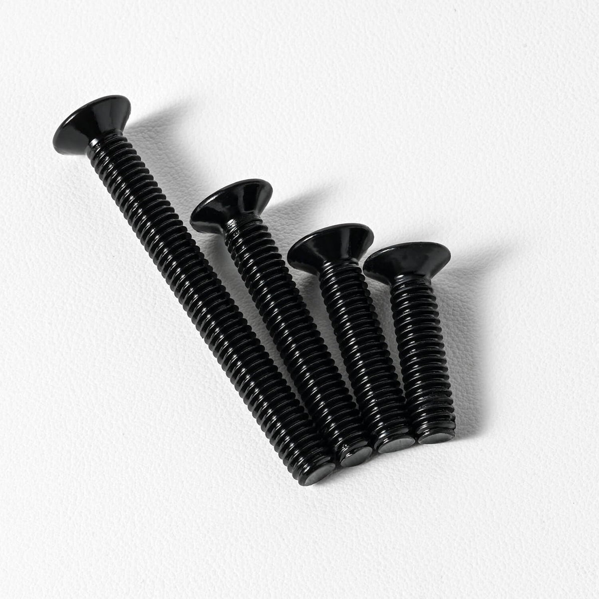 #10-24 x 3/4'' (50Pack) Flat Head Machine Screw, Phillips Drive, Black Oxide 304 Stainless Steel 18-8, Bright Finish, Fully Machine Thread