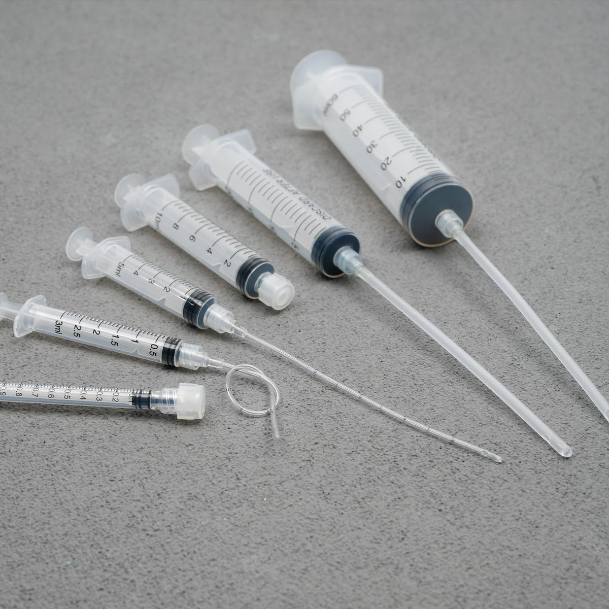 Siringa Luer Lock da 20ml con Tappo e Tubo in Plastica morbida, 10 Confezioni