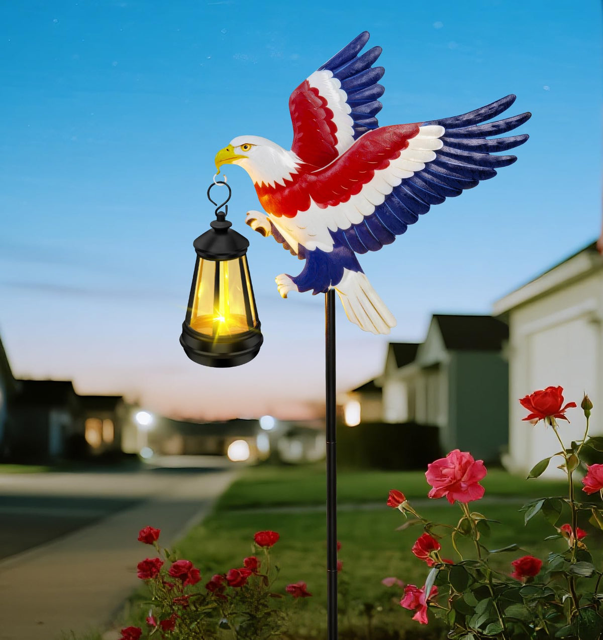 Zonne tuinverlichting Eagle Decor, Patriottische paal met lantaarn, Waterdicht