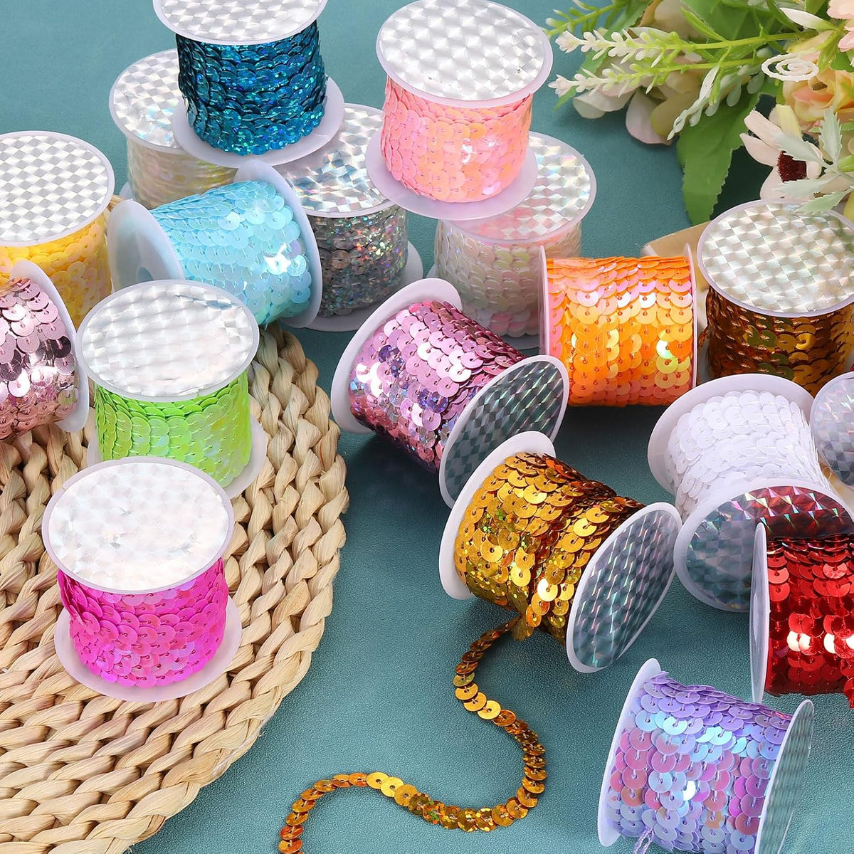 6 Väriä 30Yds Tasaiset Kideketjut, 6mm Kimalle Paillette String Spool Rolls ompeluketjuun Kierroskoristeiden ompeluprojekteihin DIY