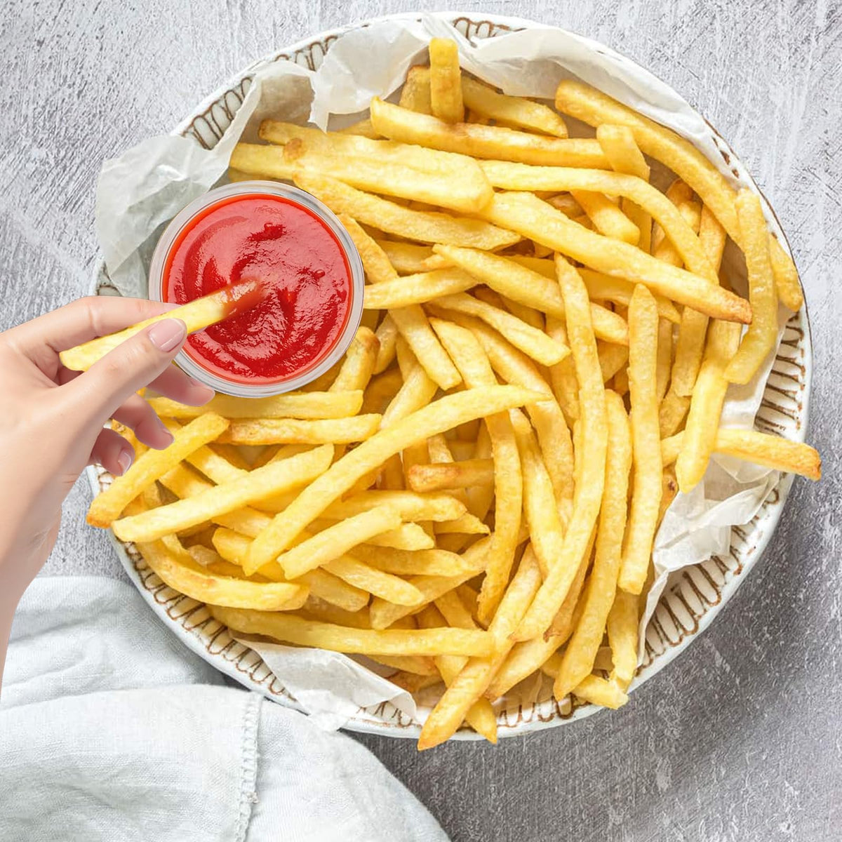 400 Pack 0.5 Oz Disposable Plastic Portion Cups with Lids, Condiment Cups
