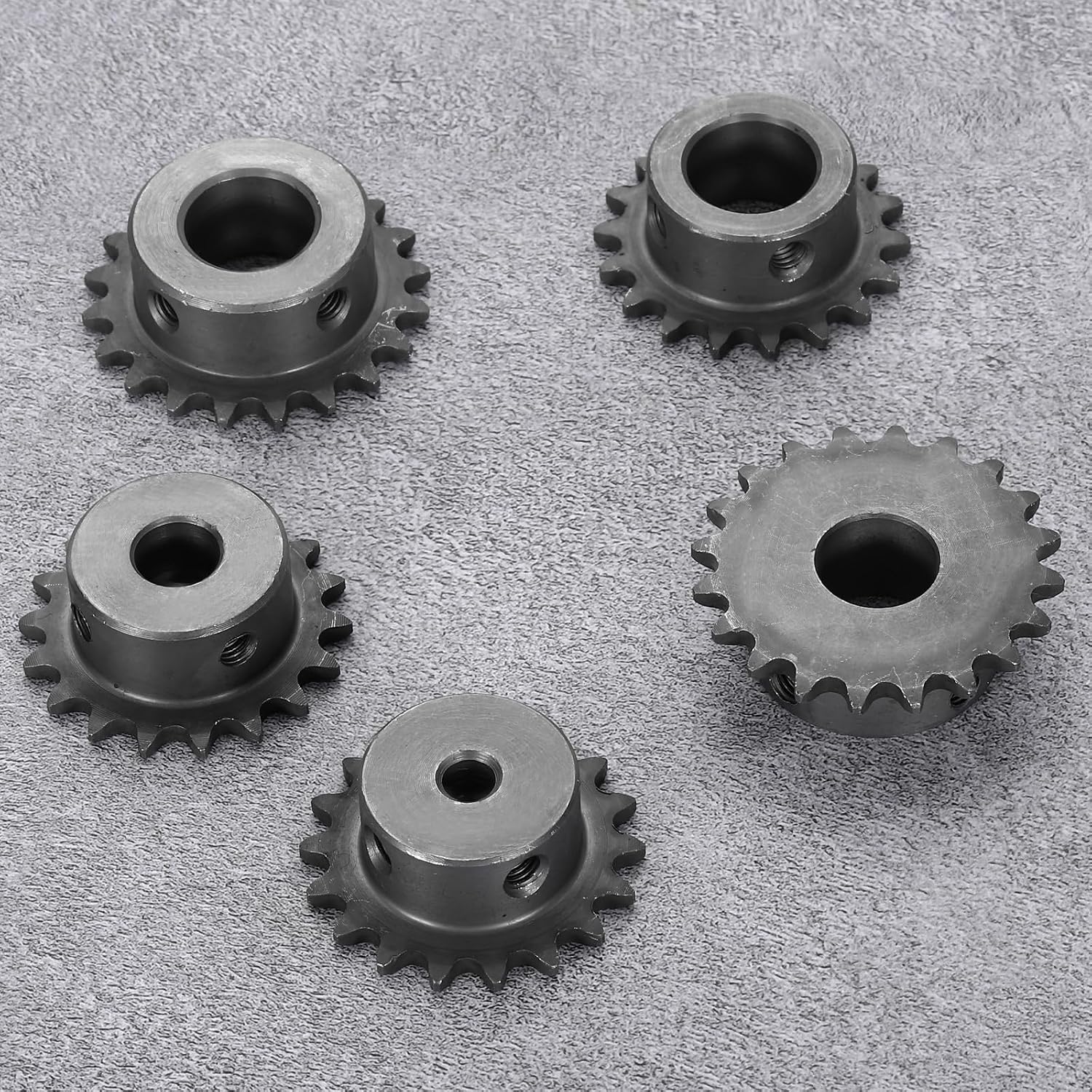 #25 Chain Roller Sprocket 10mm Bore 31.5mm OD, 14 Tooth C45 Carbon Steel ANSI Chain NO.25 Roller Sprocket Round Hole Without Surface Finished for ISO 04C Chain